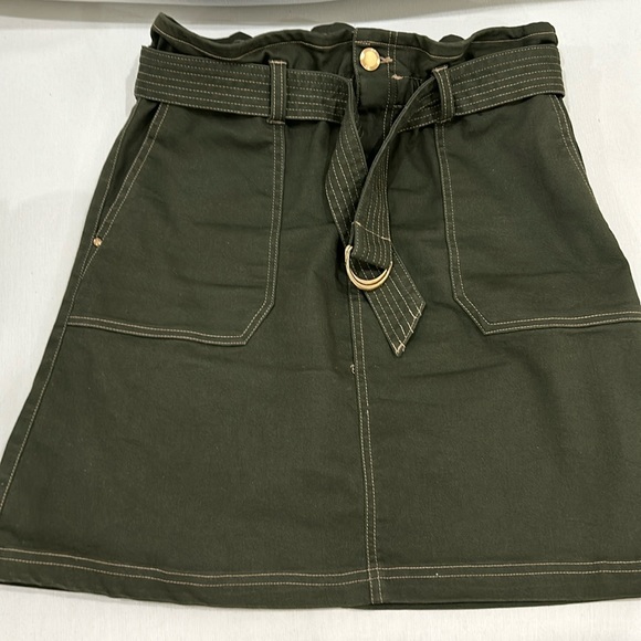 Green stretch denim skirt - Picture 1 of 3